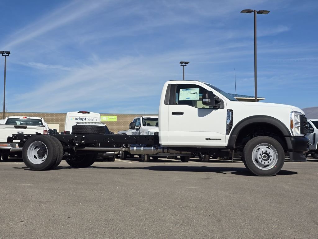 New 2026 Oxford White Ford F-550® XL image 23
