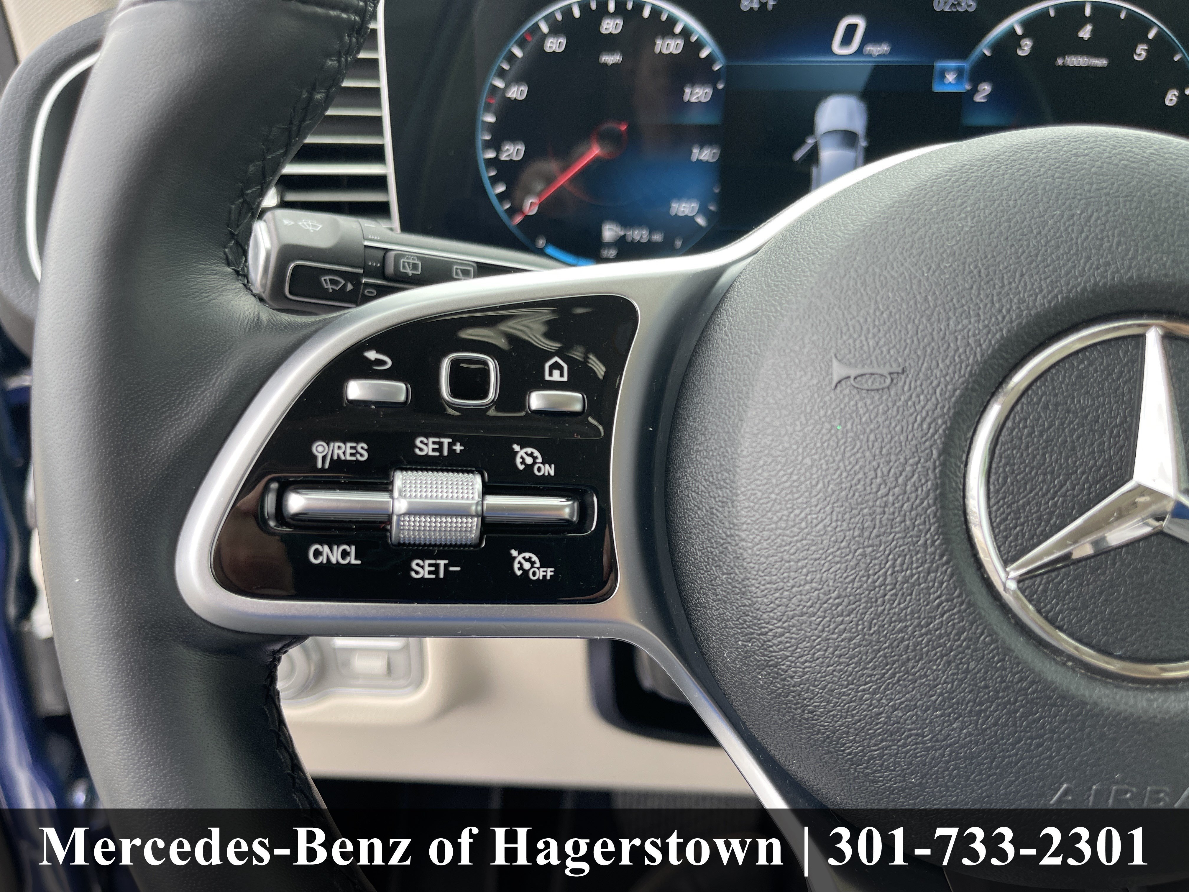 Certified Used 2022 Brilliant Blue Metallic Mercedes-Benz GLE 350 4MATIC® SUV image 18
