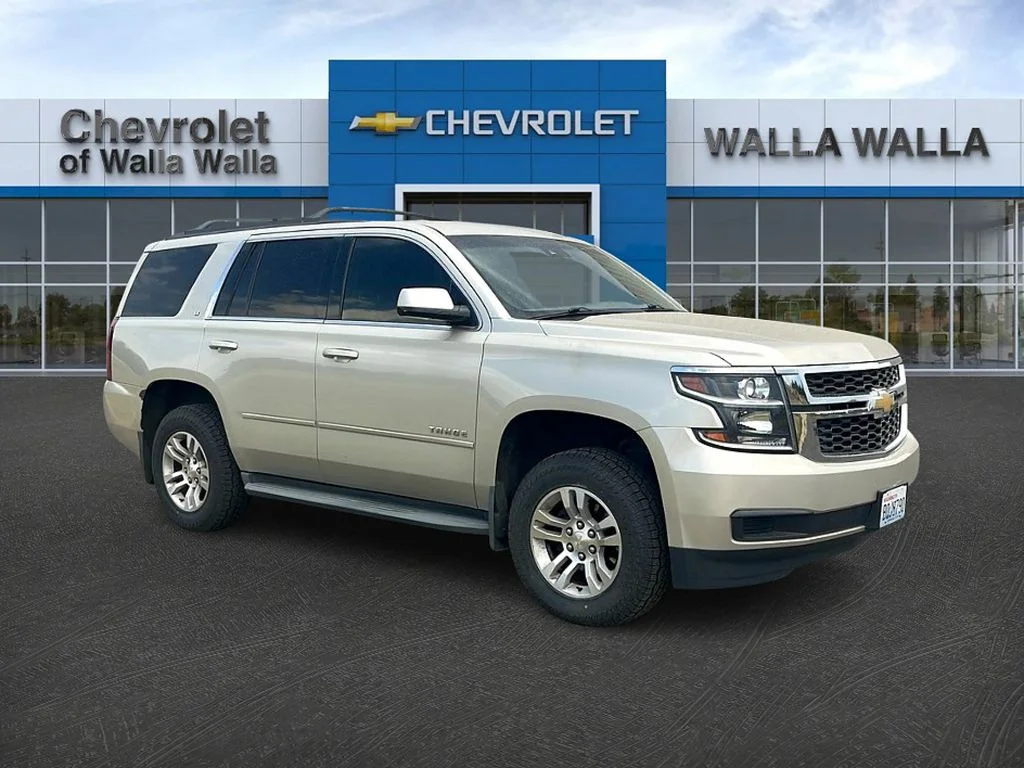 Used 2015 CHAMPAGNE SILVER METALLIC Chevrolet LT image 1