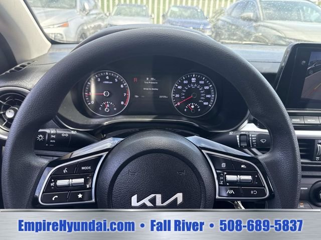 2023 Kia Forte LXS - Photo 25