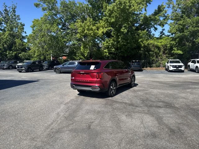 Used 2022 Red Kia S image 5
