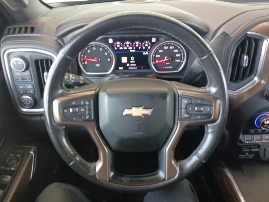 Used 2020 Shadow Gray Metallic Chevrolet High Country image 9