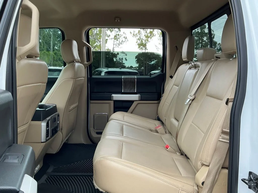 Used 2019 White Ford Lariat image 41