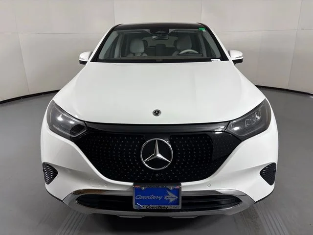 Used 2023 White Mercedes-Benz 350+ SUV image 2