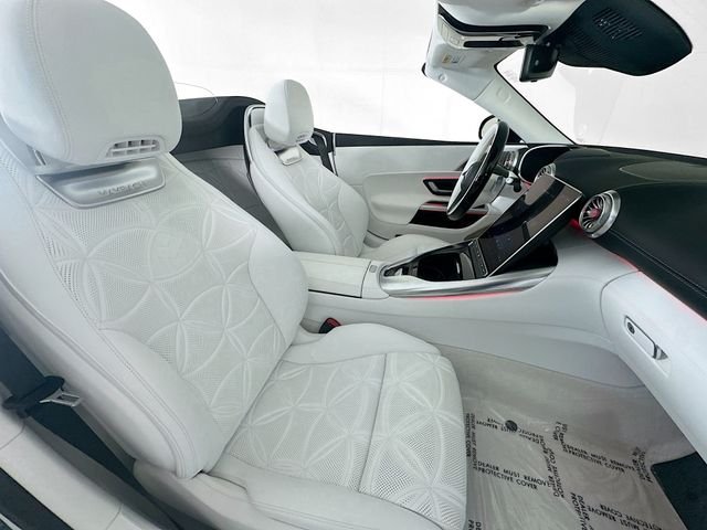 New 2026 MANUFAKTUR moonlight white magno (White Ambiance) Mercedes-Benz Maybach SL 680 image 26
