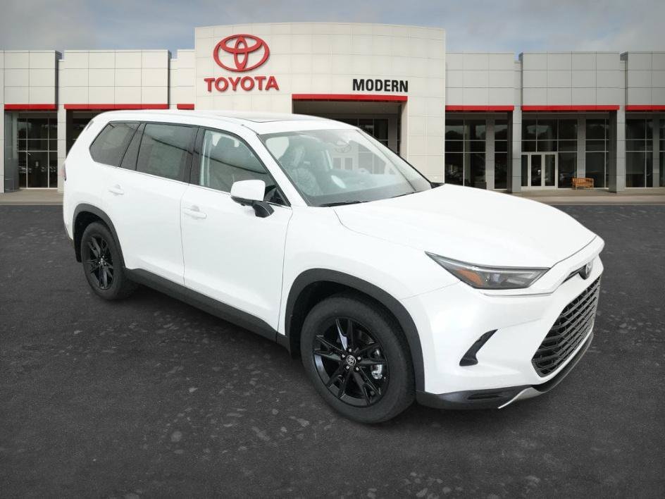 New 2026 Wind Chill Pearl Toyota Platinum image 10