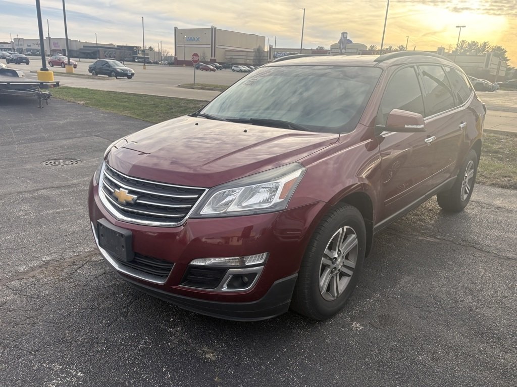 Used 2016 Chevrolet Traverse 2LT with VIN 1GNKRHKD3GJ302326 for sale in Savoy, IL