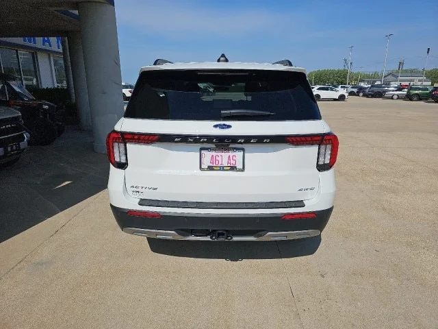 New 2026 Star White Metallic Tri-Coat Ford Active image 32