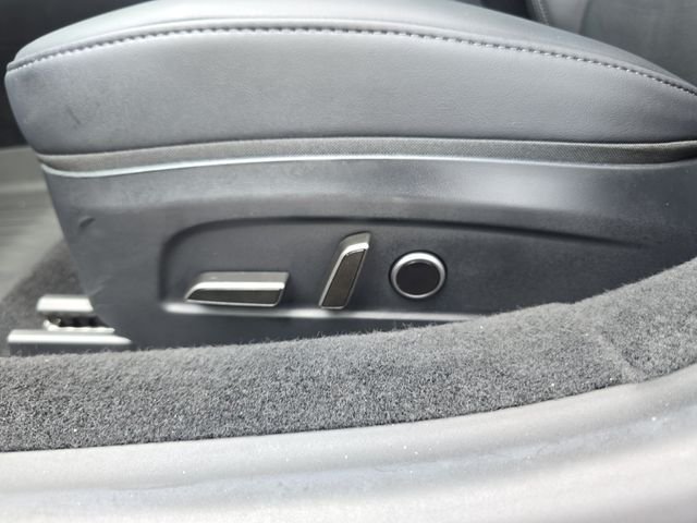 2025 Tesla Model 3 Long Range - Photo 18