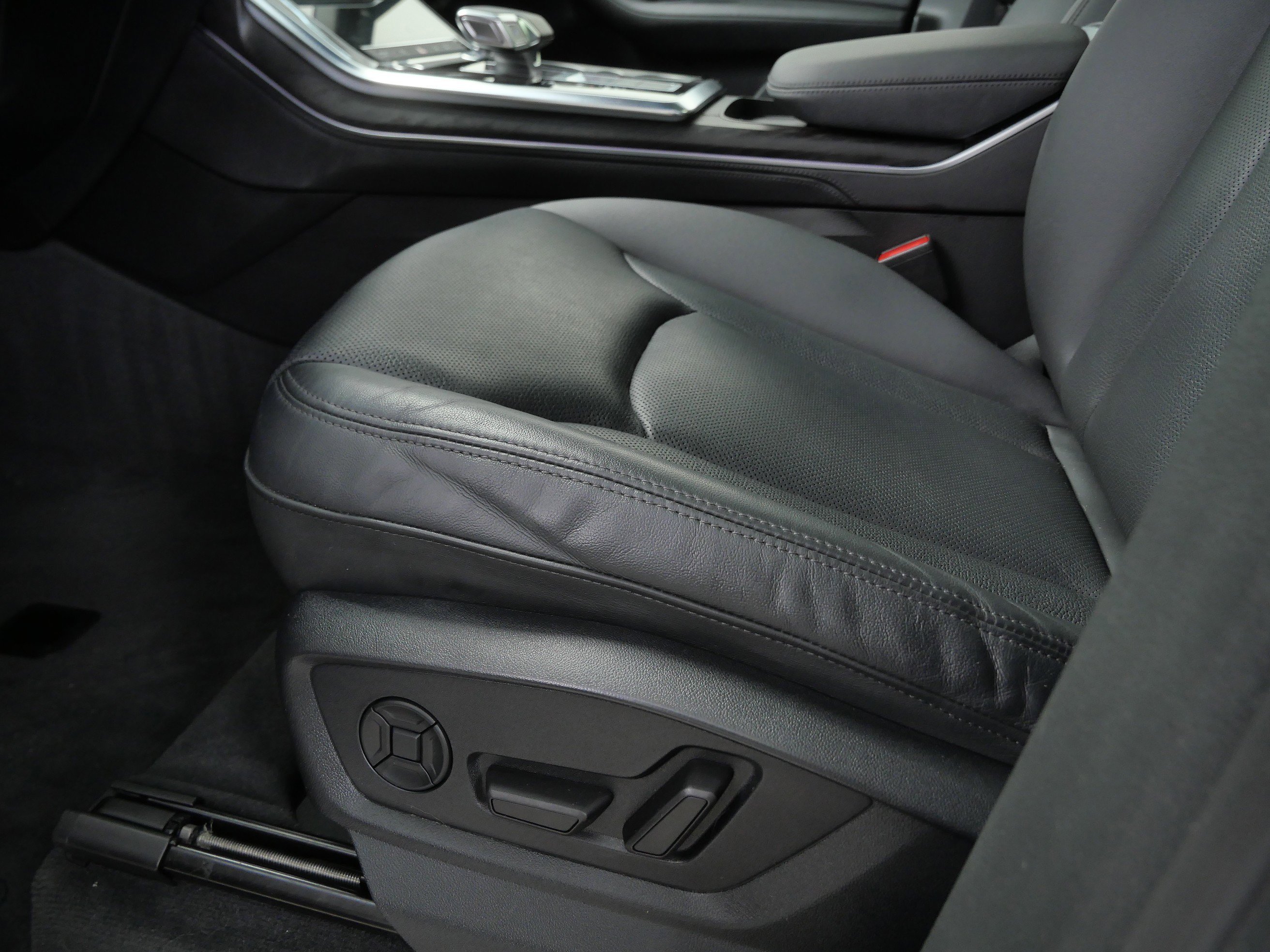 Used 2023 CARRARA WHITE Audi Premium Plus image 18