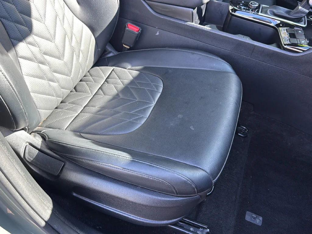 Used 2024 Green Kia X-Line image 14