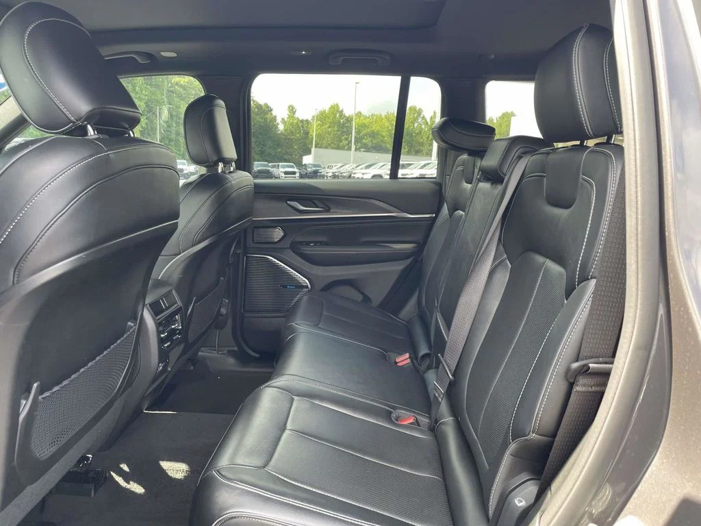 Certified Used 2022 Gray Jeep Overland image 20