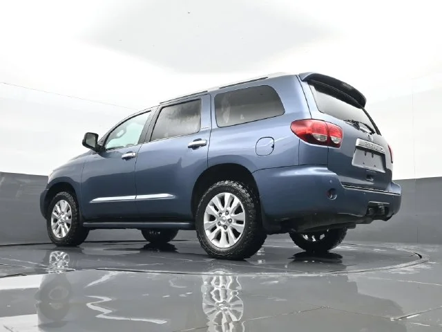 Used 2018 Shoreline Mist Toyota Platinum image 31
