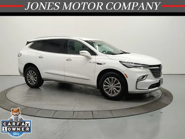 Used 2023 White Buick Essence image 1