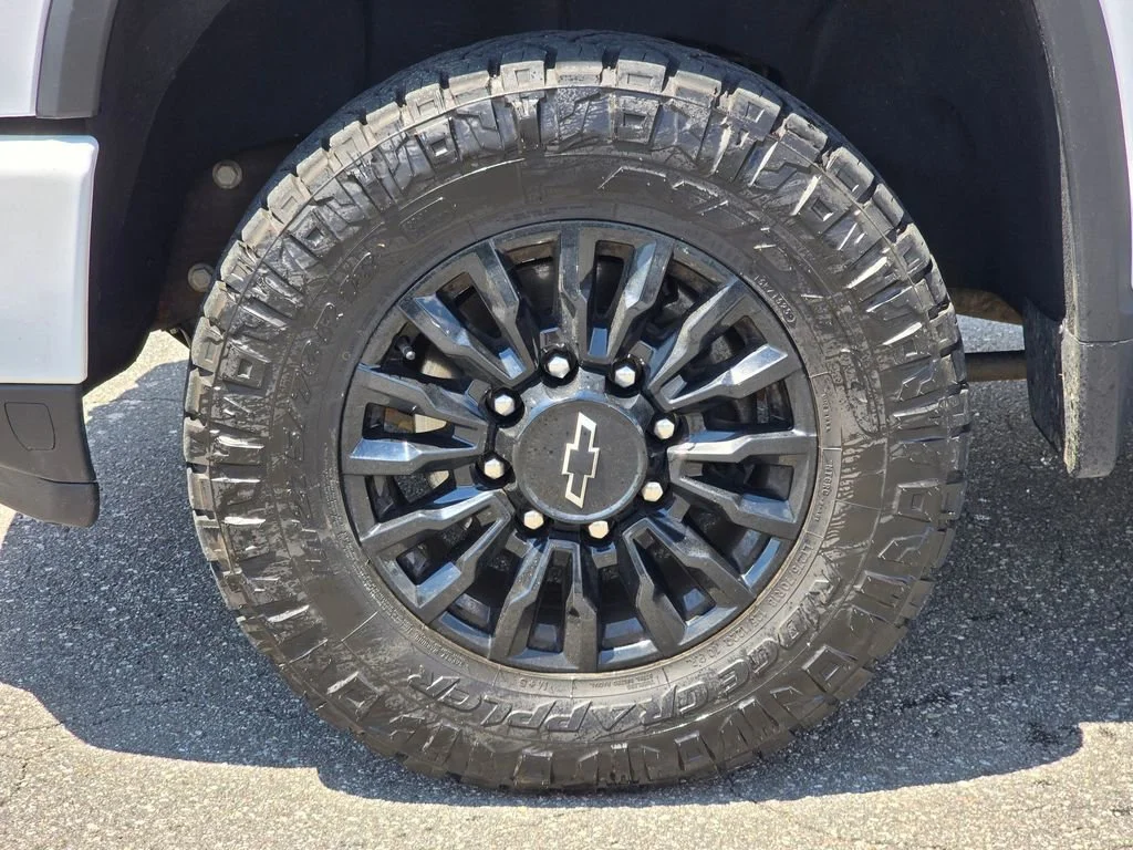 2024 Chevrolet Silverado 2500HD LTZ - Photo 11