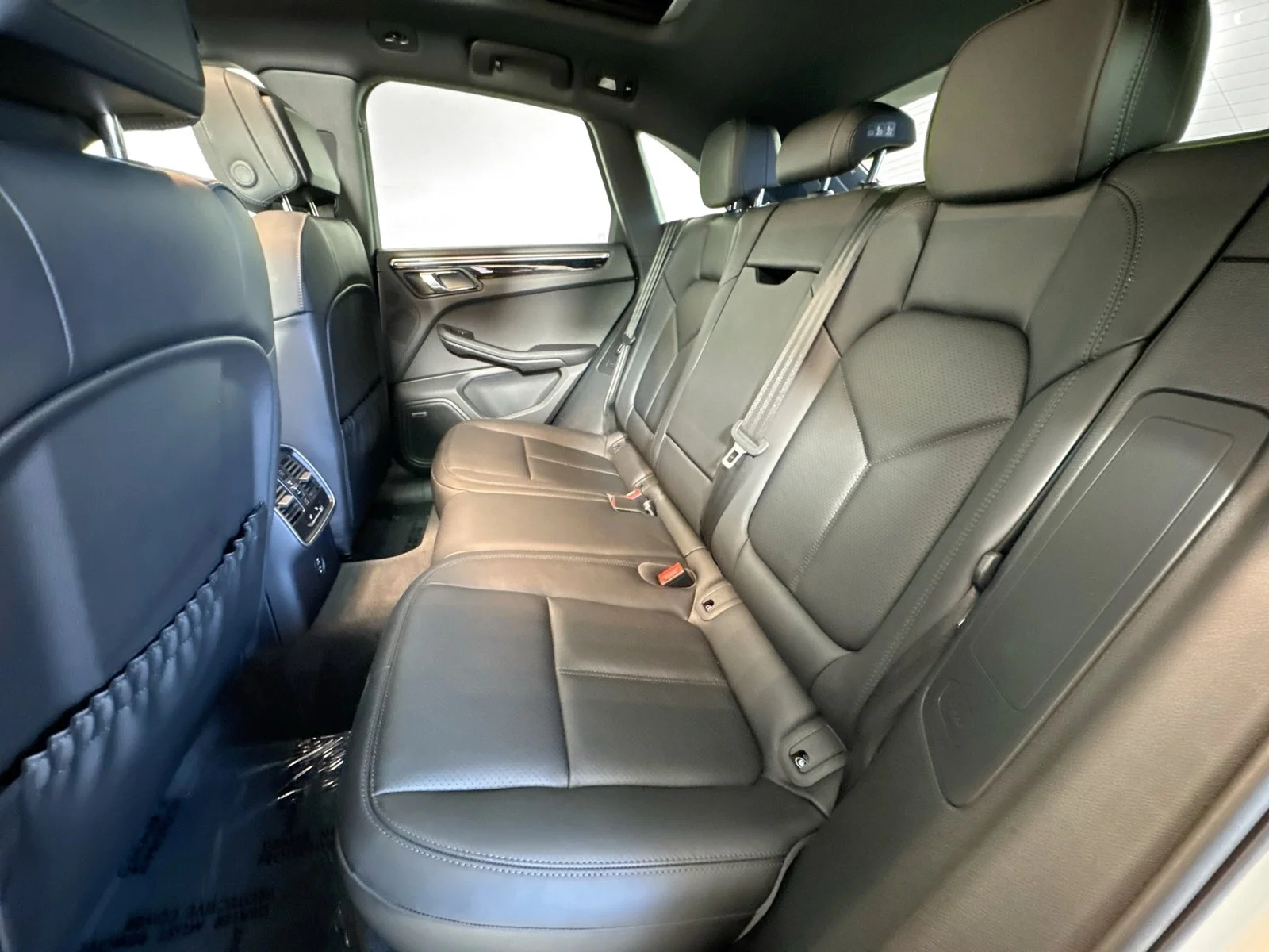 Used 2025 White Porsche  image 20