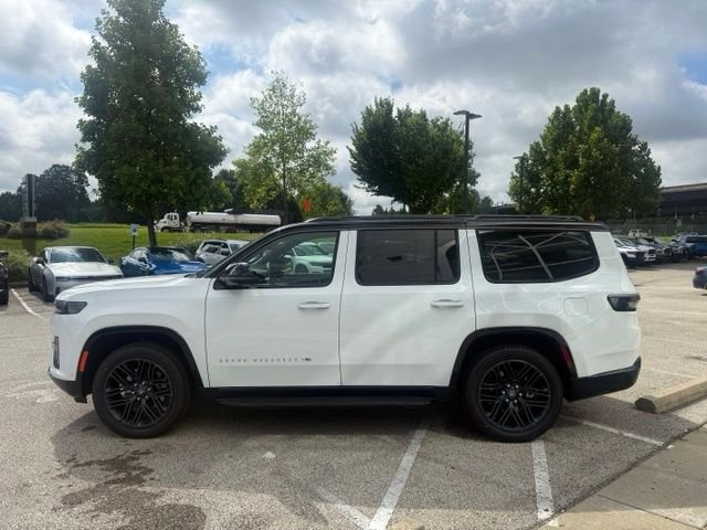 New 2026 Bright White Clear-Coat Exterior Paint Jeep  image 3