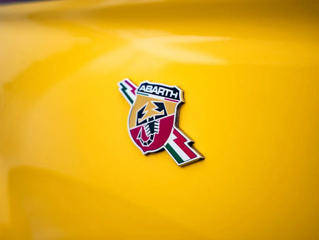 Used 2017 Giallo Moderna Perla (Pearl Yellow Tri-Coat) FIAT Abarth image 20
