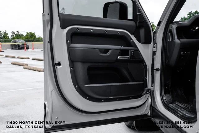 New 2026 Borasco Grey Land Rover S image 47