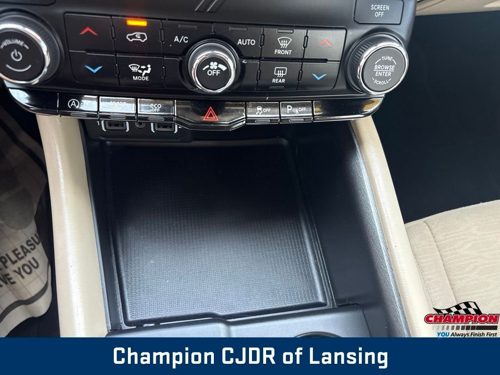 Used 2021 Billet Clearcoat Dodge SXT Plus image 31