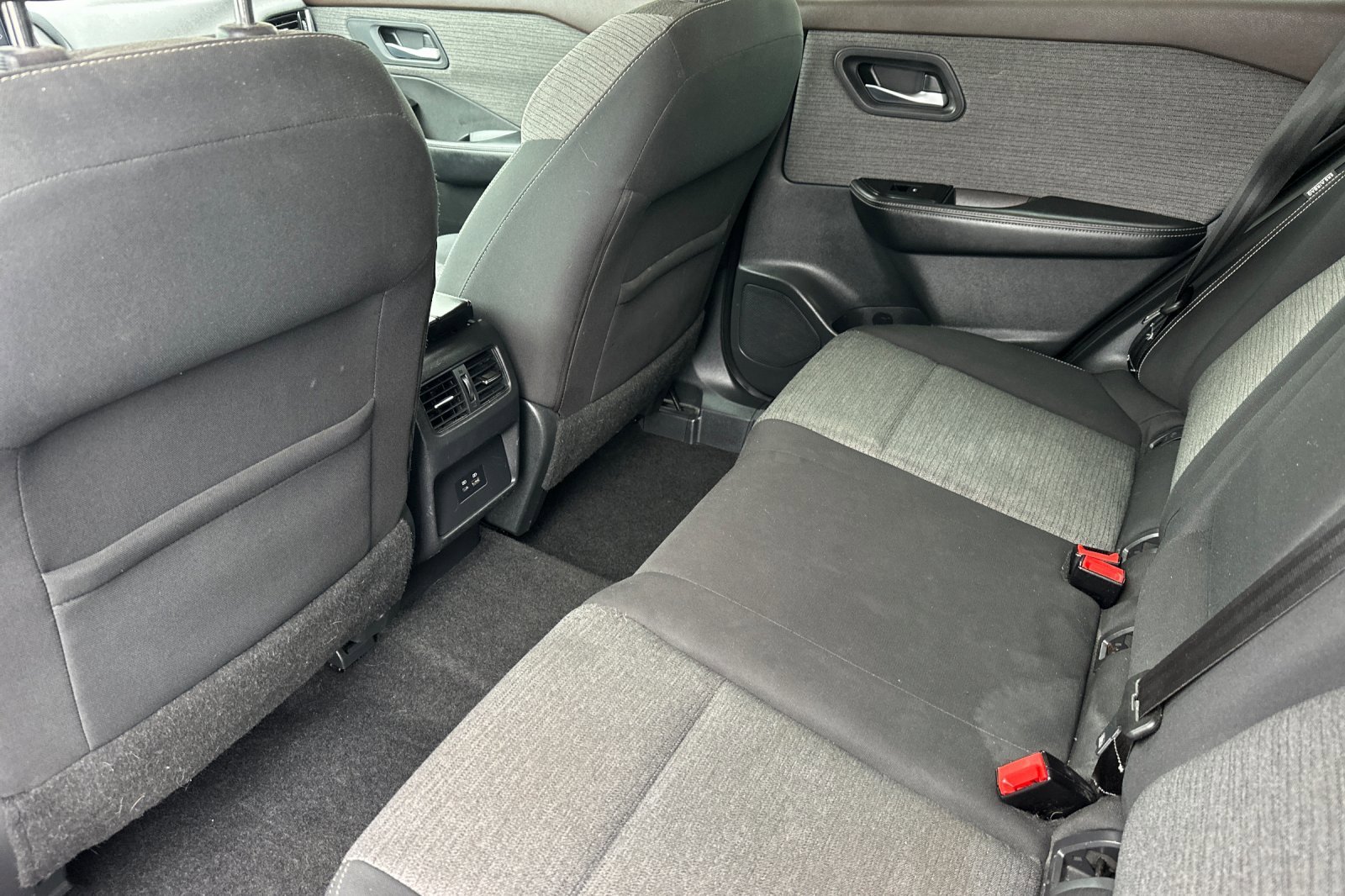 Used 2021 Gun Metallic Nissan SV image 12