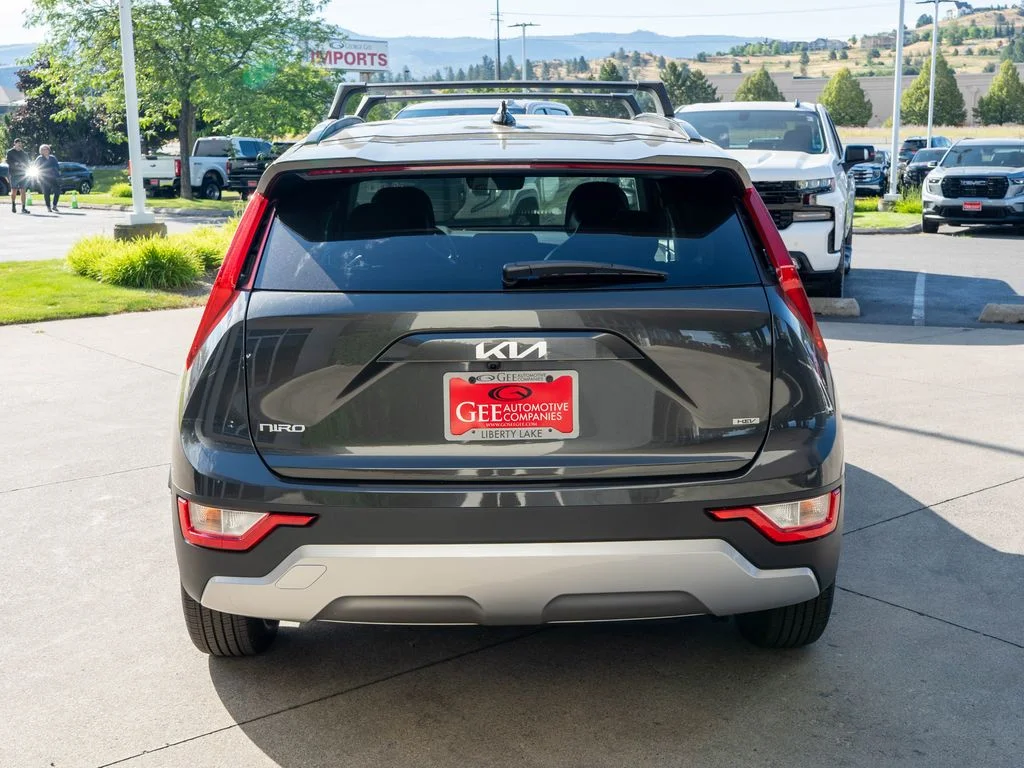 New 2026 Interstellar Gray Kia LX image 6