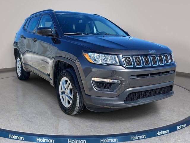 Used 2018 Gray Jeep Sport image 4