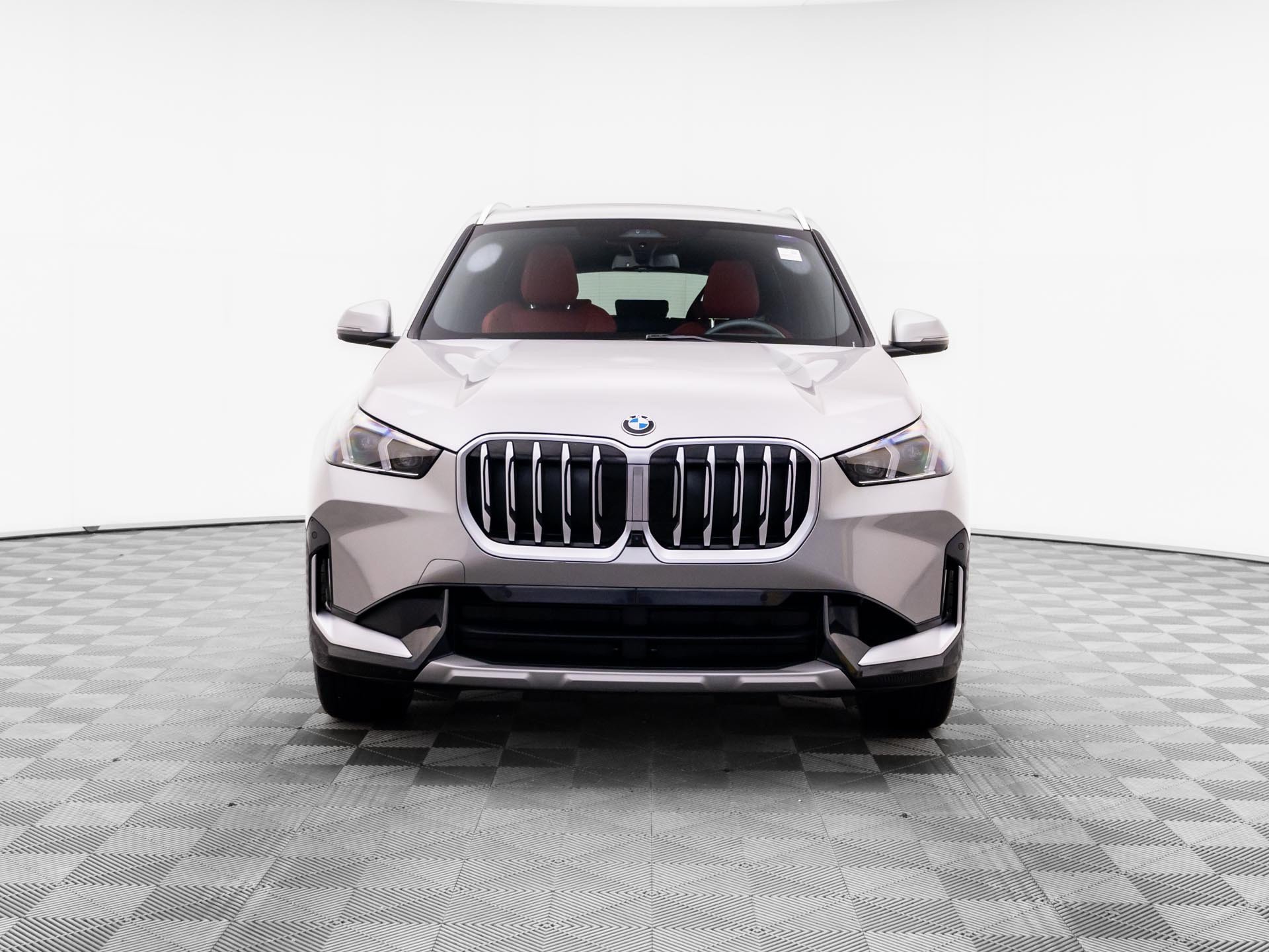 Certified Used 2025 Space Silver Metallic BMW xDrive28i image 8