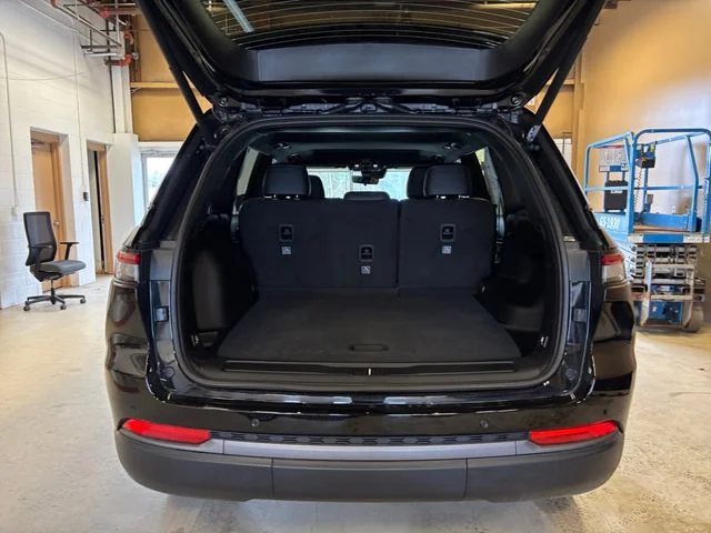 New 2026 Black Jeep Altitude image 18