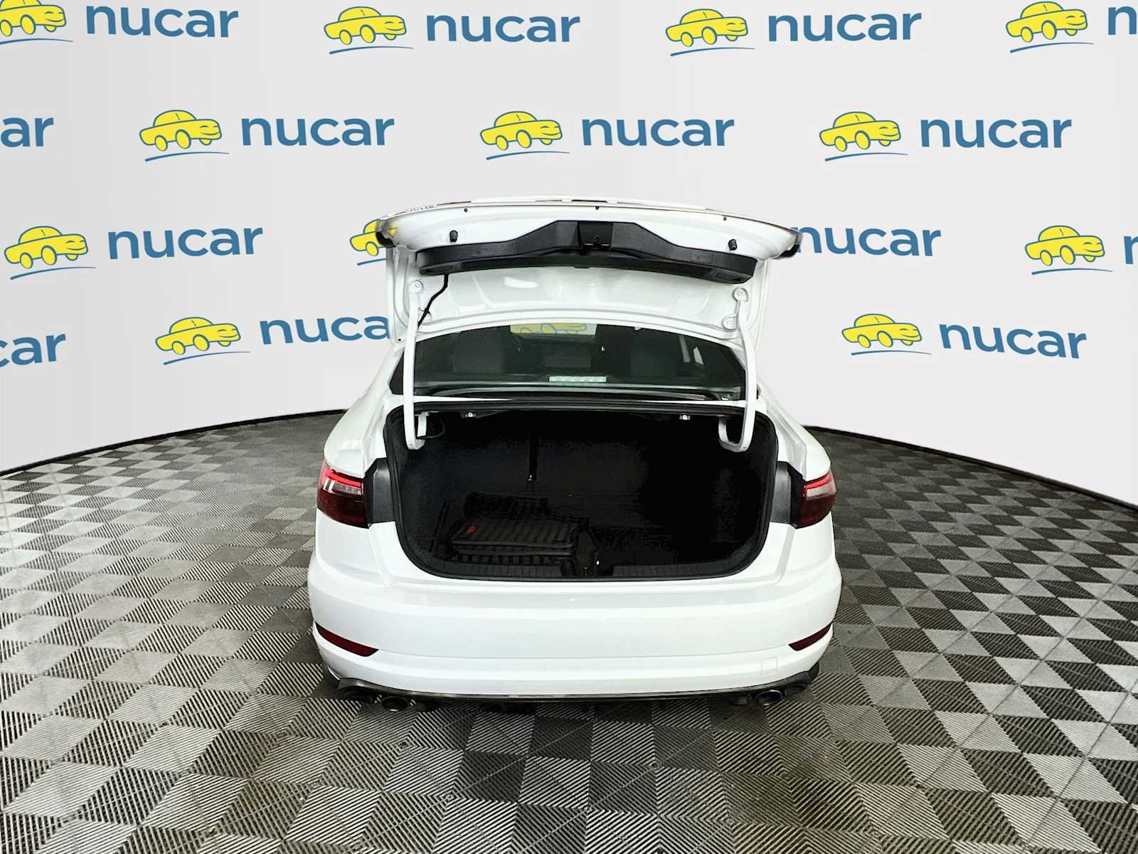 Used 2020 Pure White Volkswagen S image 26