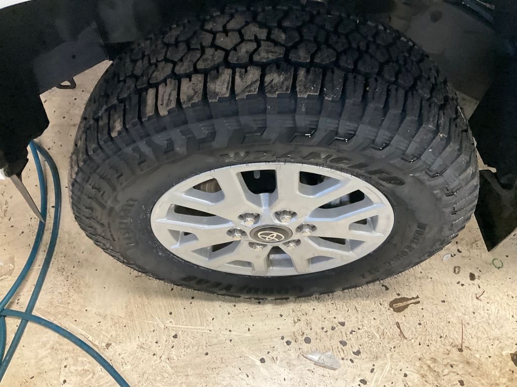Used 2024 White Toyota SR5 image 10