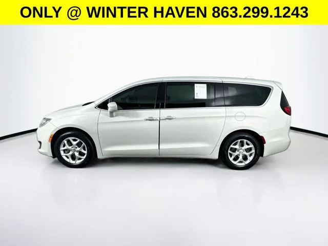 Used 2020 White Chrysler Touring image 4