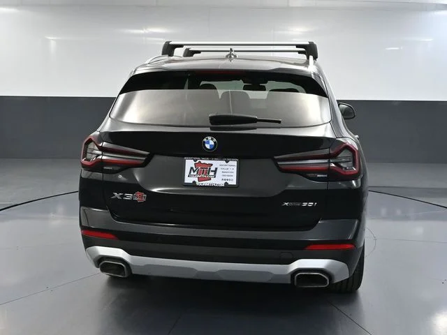 Used 2023 Black BMW xDrive30i image 7