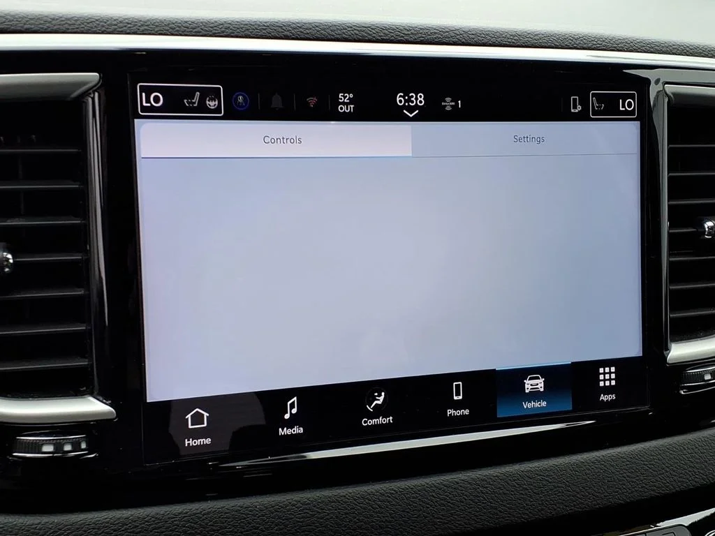 2025 Chrysler Pacifica Select - Photo 18
