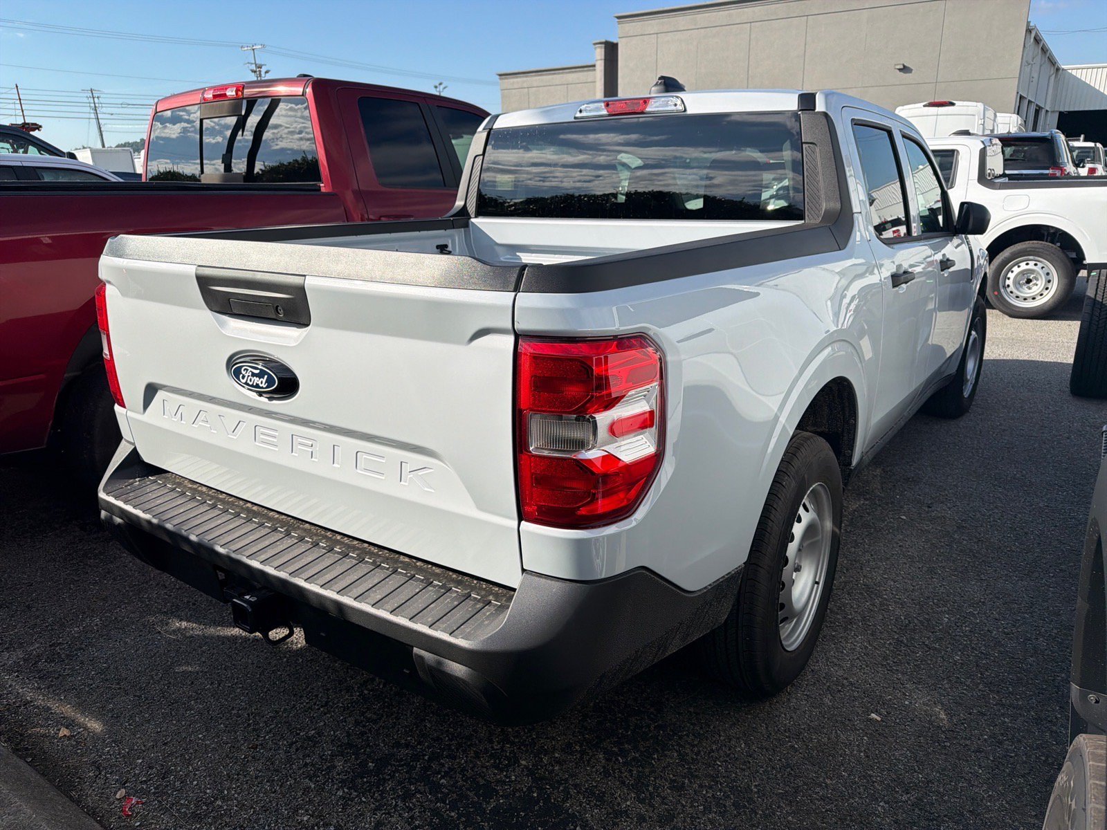 New 2026 Space White Metallic Ford XL image 4