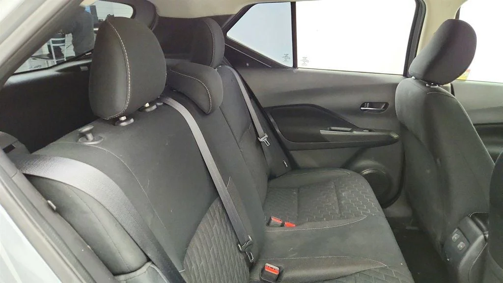 Used 2021 Boulder Gray Pearl Nissan SV FWD image 21