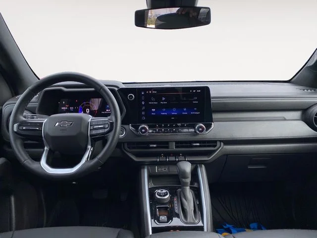 Used 2025 Blue Chevrolet Trail Boss image 10
