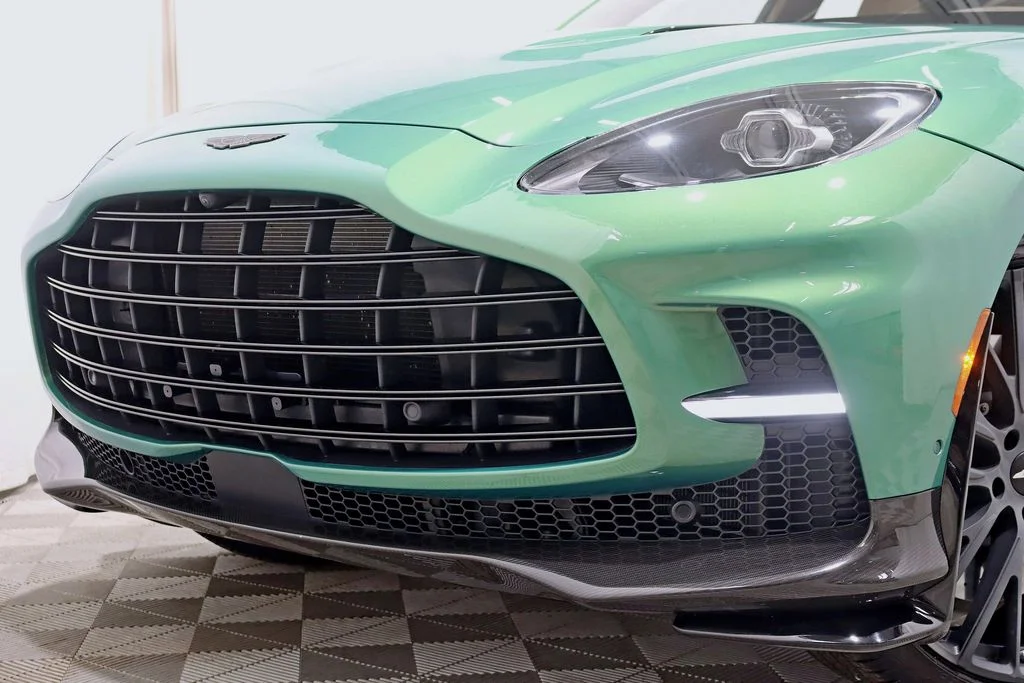 2023 Aston Martin DBX 707