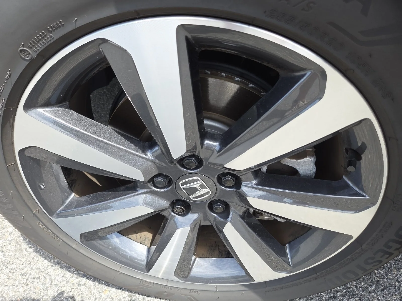 Used 2025 Platinum White Pearl Honda Touring AWD image 12