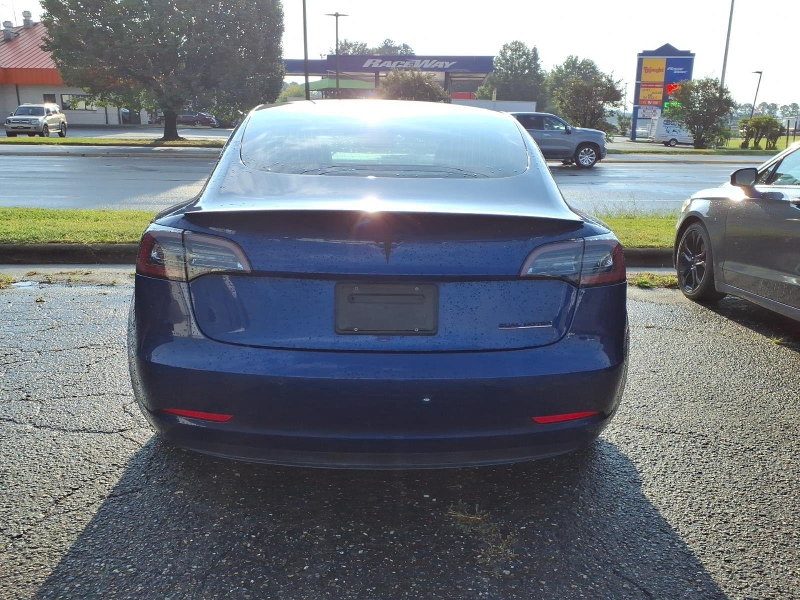 Used 2019 Deep Blue Metallic Tesla Long Range image 4