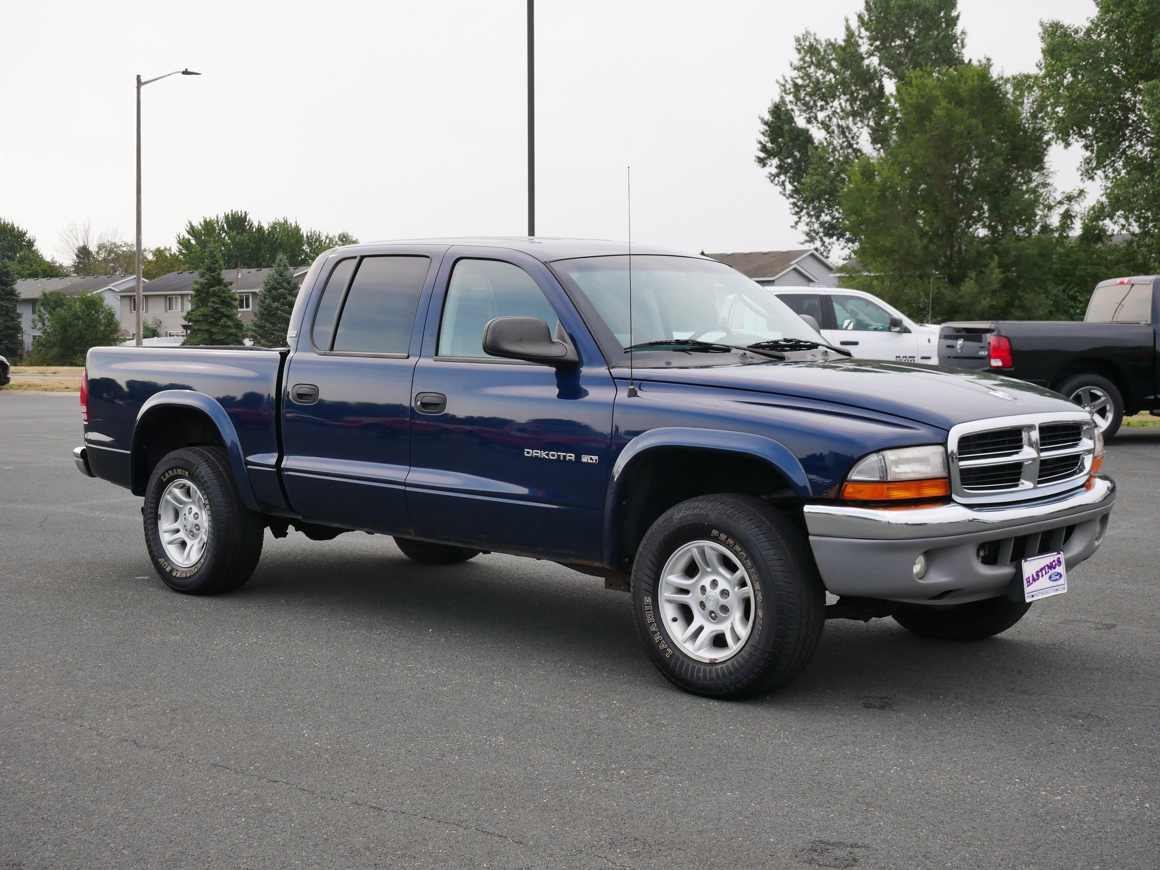 Used 2001 Blue Dodge SLT image 7
