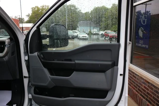 Used 2023 White Ford XL image 26