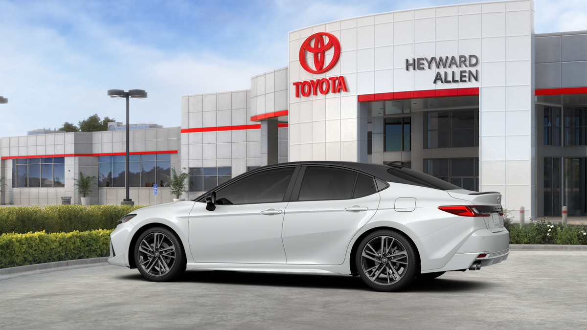 New 2026 Wind Chill Pearl with Midnight Black Metallic roof Toyota XSE image 57