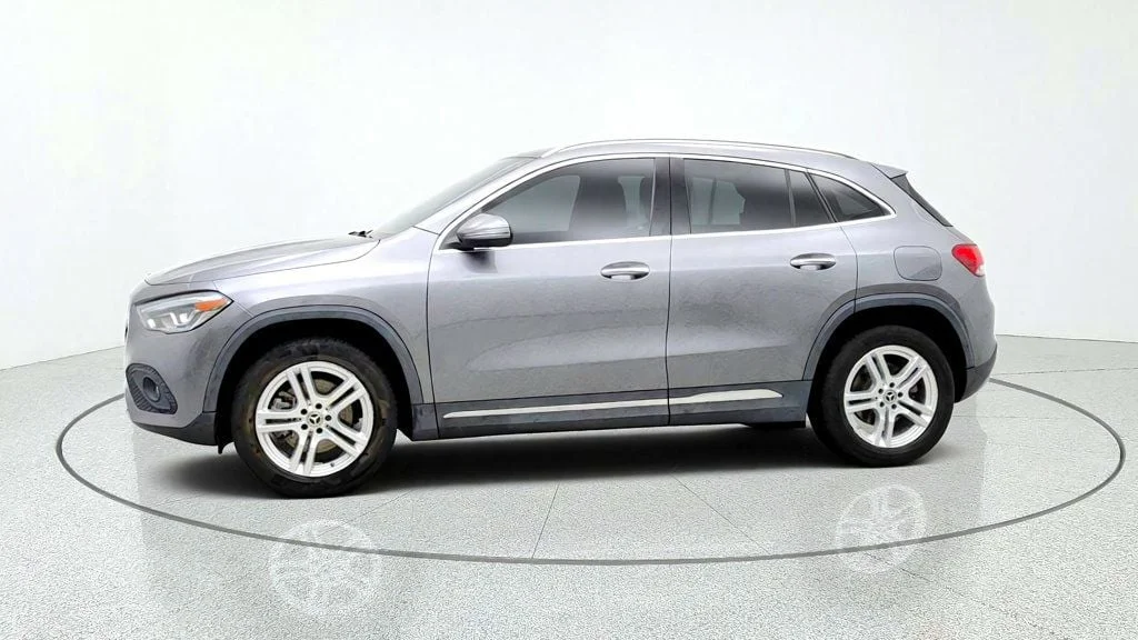 Used 2021 Mountain Grey Metallic Mercedes-Benz GLA 250 4MATIC® SUV w/ Premium Pkg & Heated Front Seats image 8