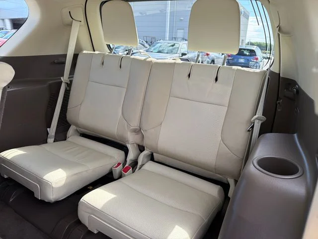Used 2019  Lexus 460 image 23