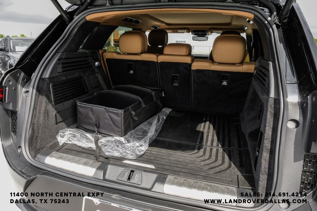 Used 2023 Black Land Rover SE image 54