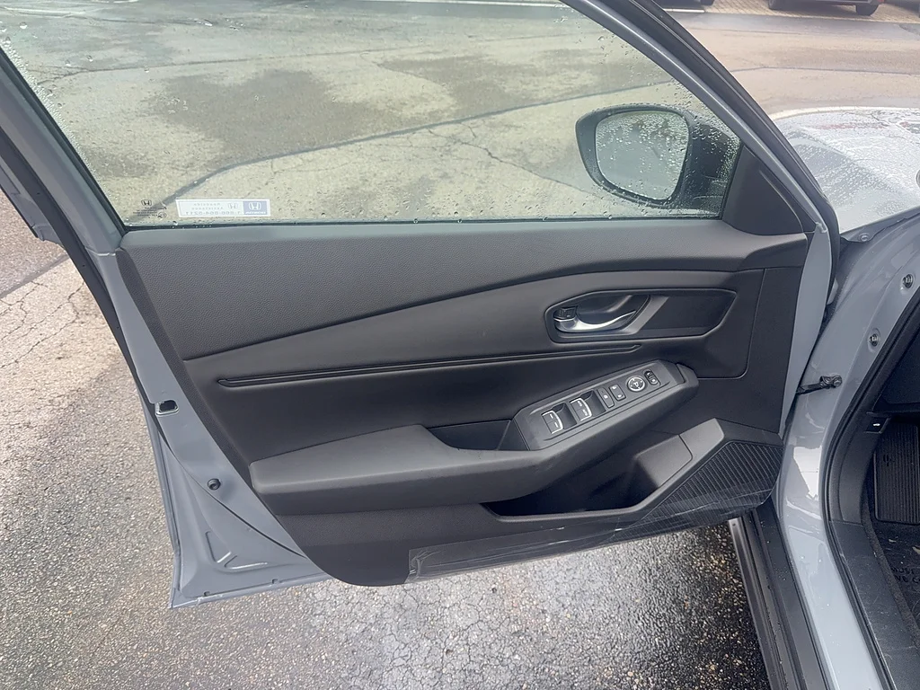 New 2026 Urban Gray Pearl Honda SE image 12