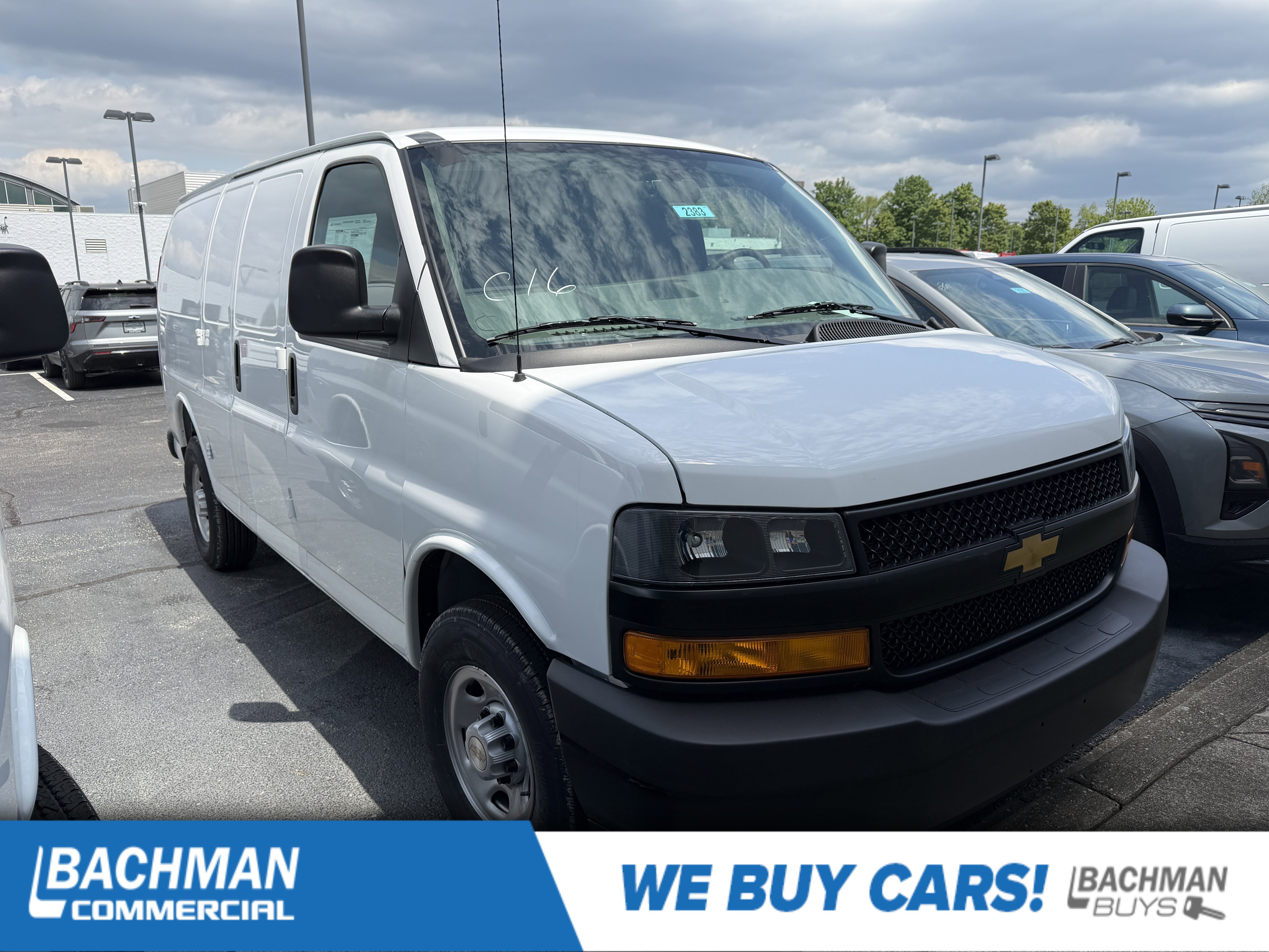 2026 Chevrolet Express 2500 Work Van HD's photo