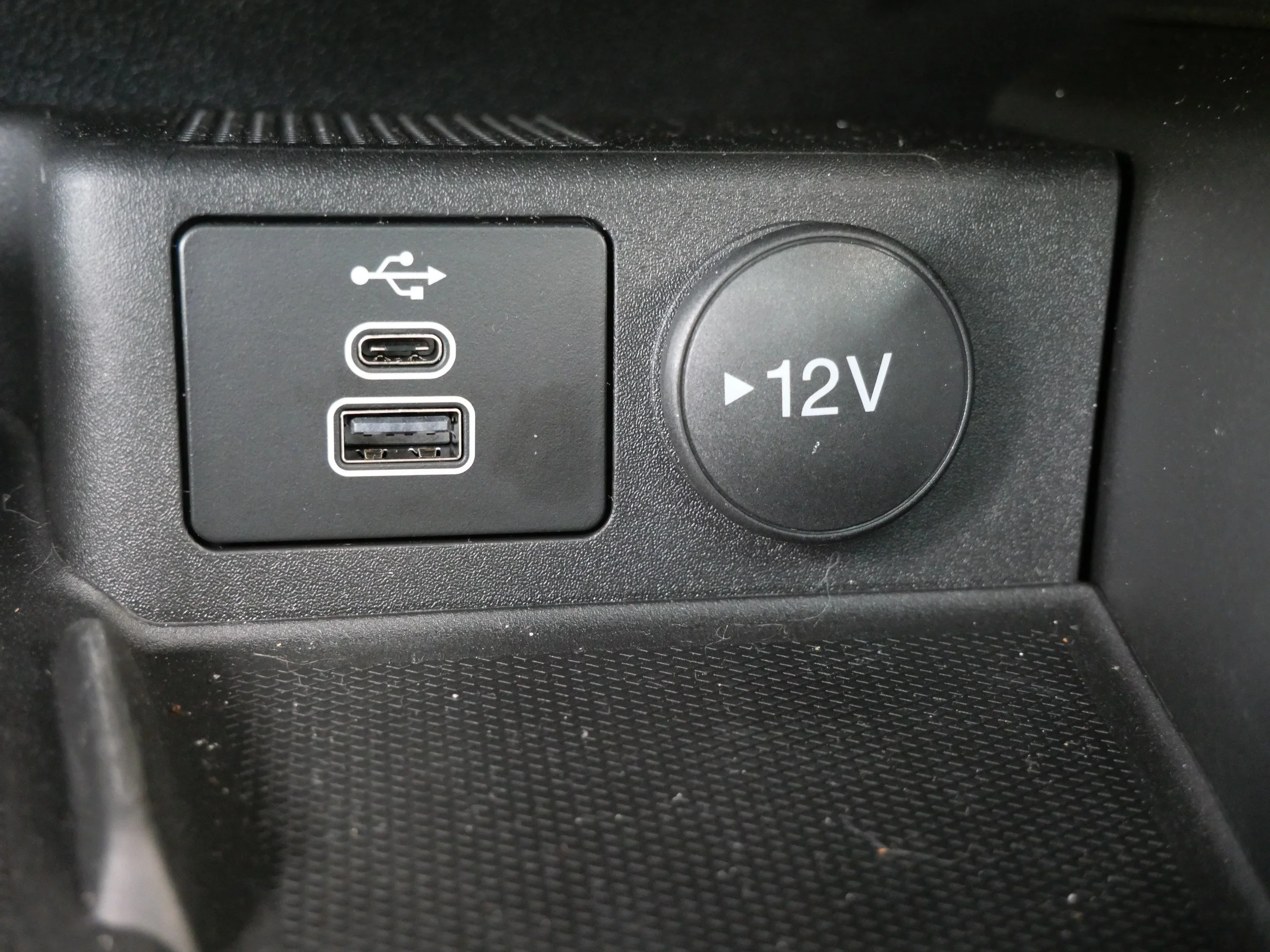New 2025 Carbonized Gray Metallic Ford PHEV image 35
