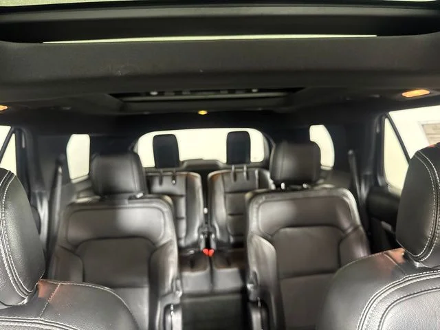 Used 2017 White Ford Limited image 14